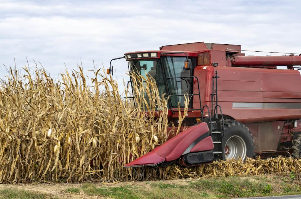 tipos de maquinaria agricola